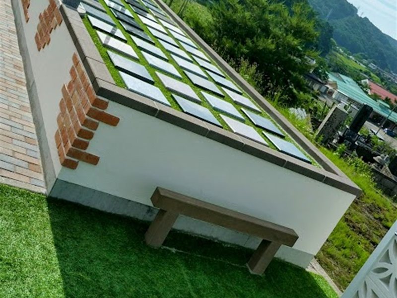 眺望が広がるガーデン型墓地の完成区画